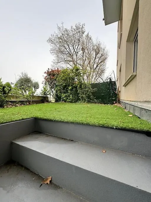 Le Mas Des Oliviers : Apt 4 Prs, Piscine, Parking Antibes 0*,  France