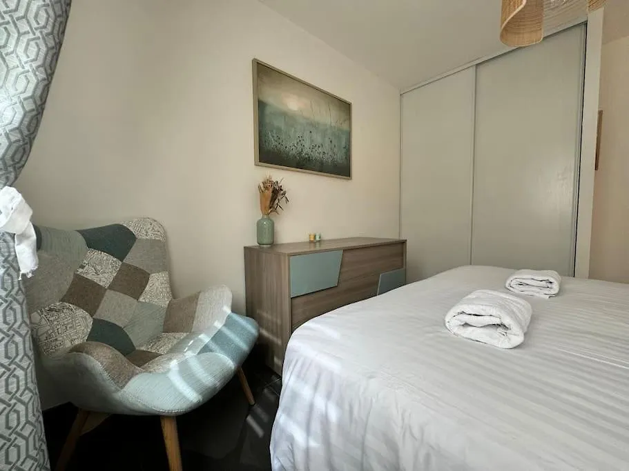 Le Mas Des Oliviers : Apt 4 Prs, Piscine, Parking Antibes